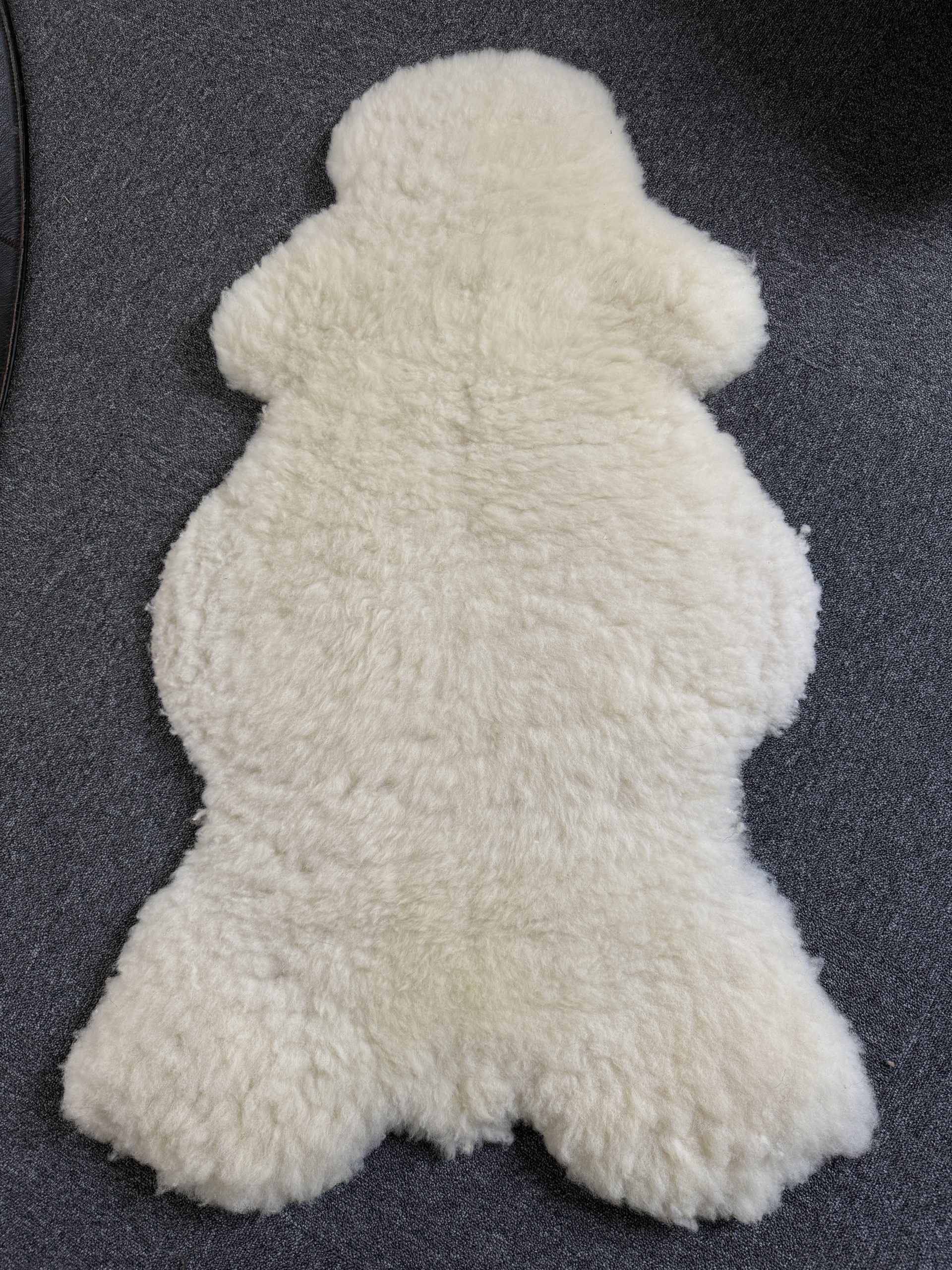 White Lambskin Rug - Large (Copy) - Image 3
